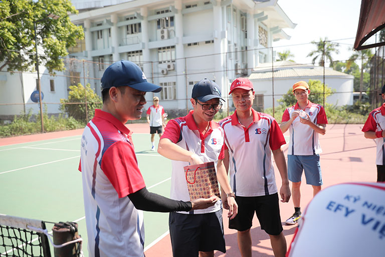 EFY Việt Nam tổ chức giải tennis
